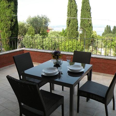Villa Paradiso Apartment Sirmione Dış mekan fotoğraf