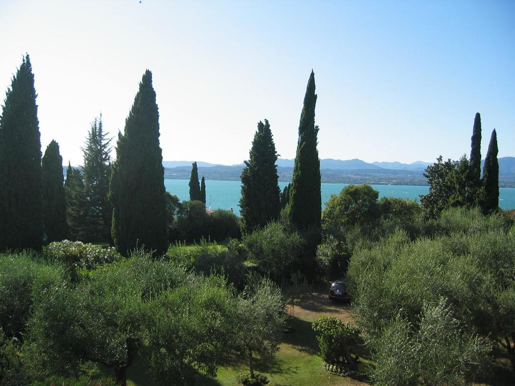Villa Paradiso Apartment Sirmione Dış mekan fotoğraf